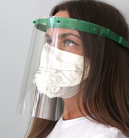  Face shield (for adults)